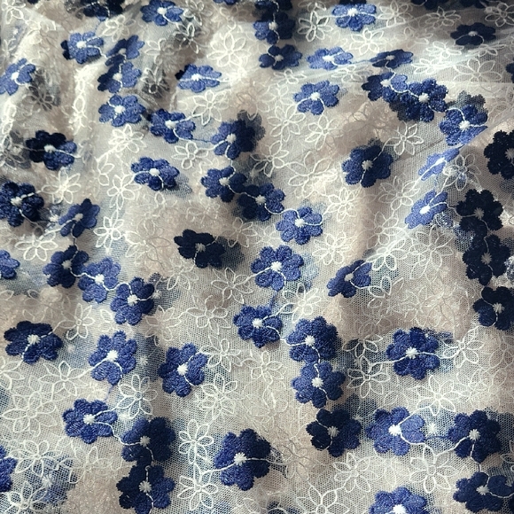 NWOT Alarmira Milano Lace Navy Blue & White Floral Midi Skirt - Picture 8 of 10